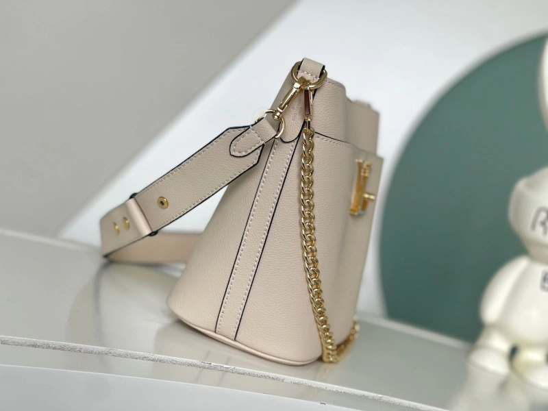 LV Bucket Bags 4194A-0255