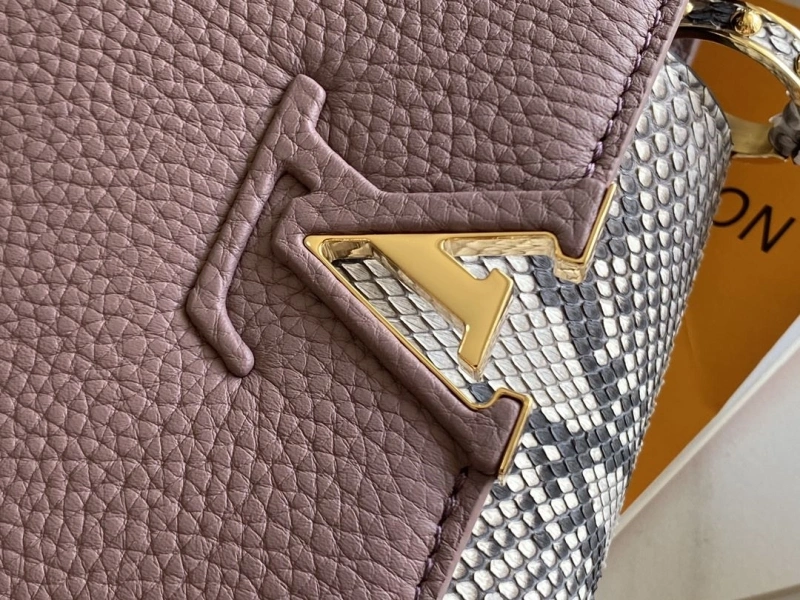 LV Capucines Bags 4194A-0261