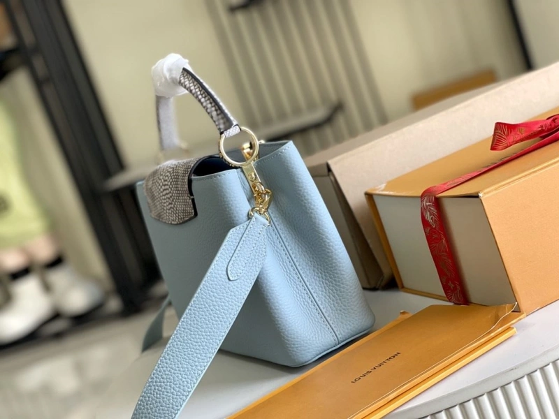LV Capucines Bags 4194A-0263