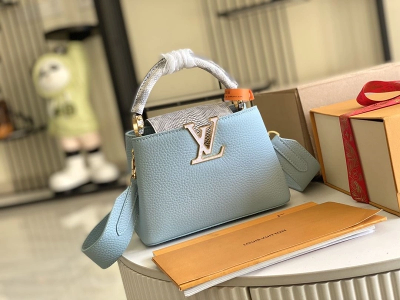 LV Capucines Bags 4194A-0264
