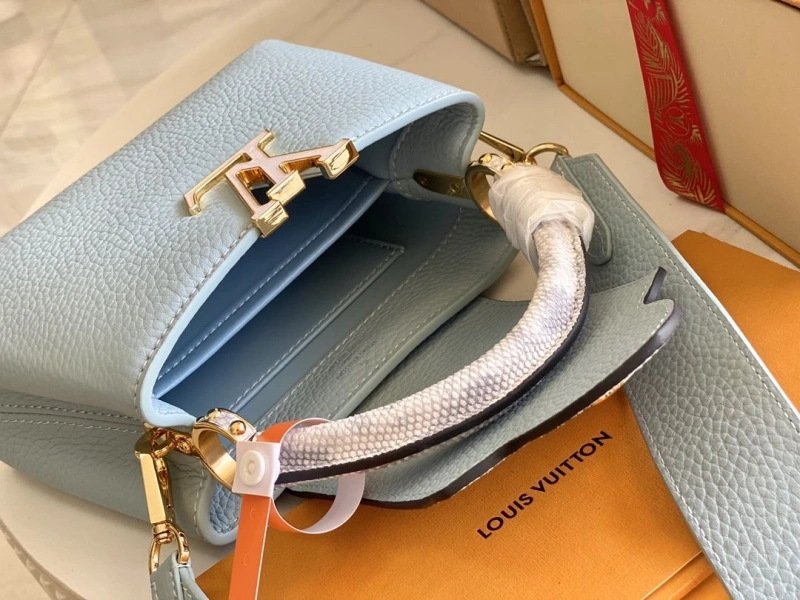 LV Capucines Bags 4194A-0264