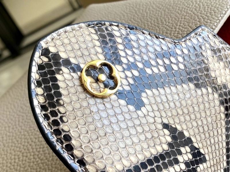 LV Capucines Bags 4194A-0265