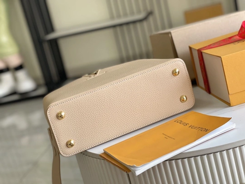 LV Capucines Bags 4194A-0268
