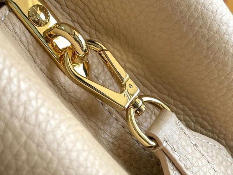 LV Capucines Bags 4194A-0268