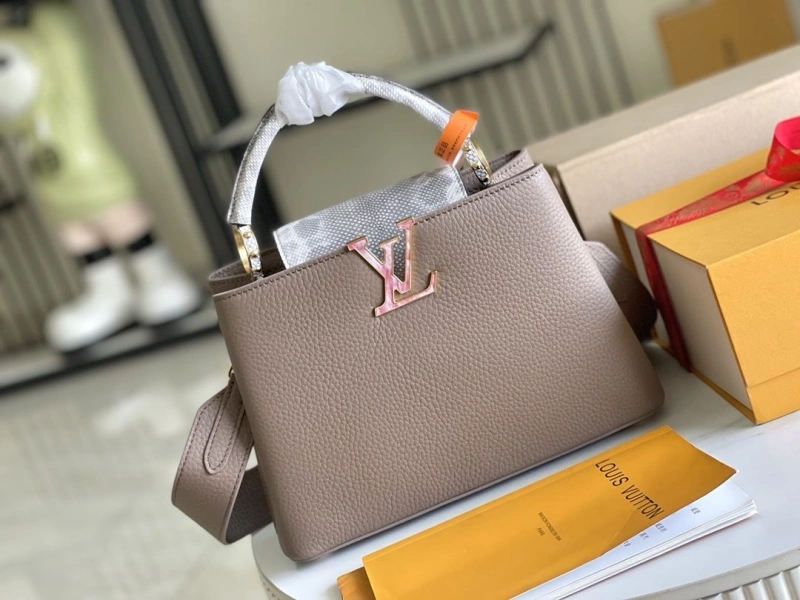 LV Capucines Bags 4194A-0271