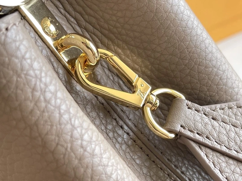 LV Capucines Bags 4194A-0271