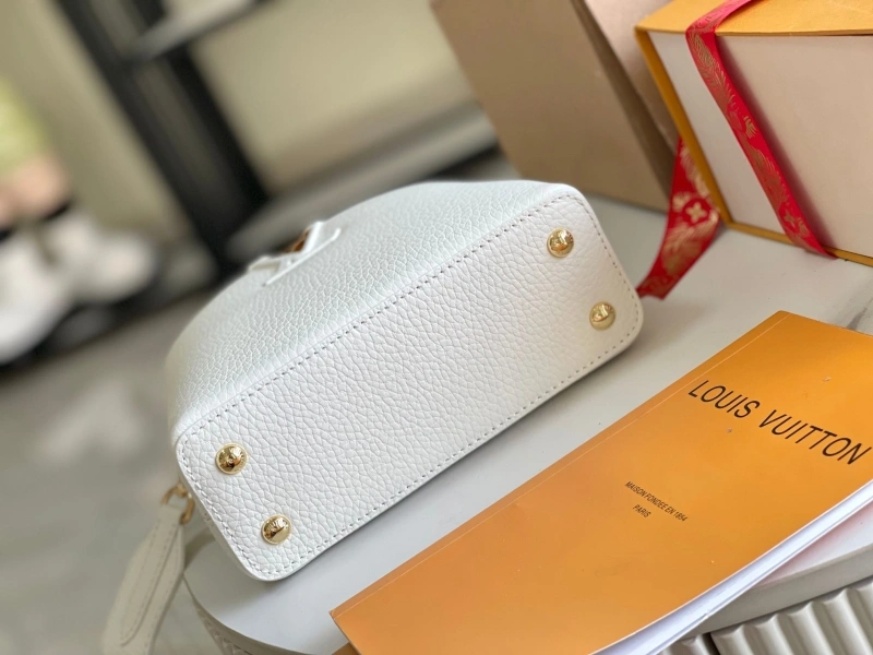 LV Capucines Bags 4194A-0281