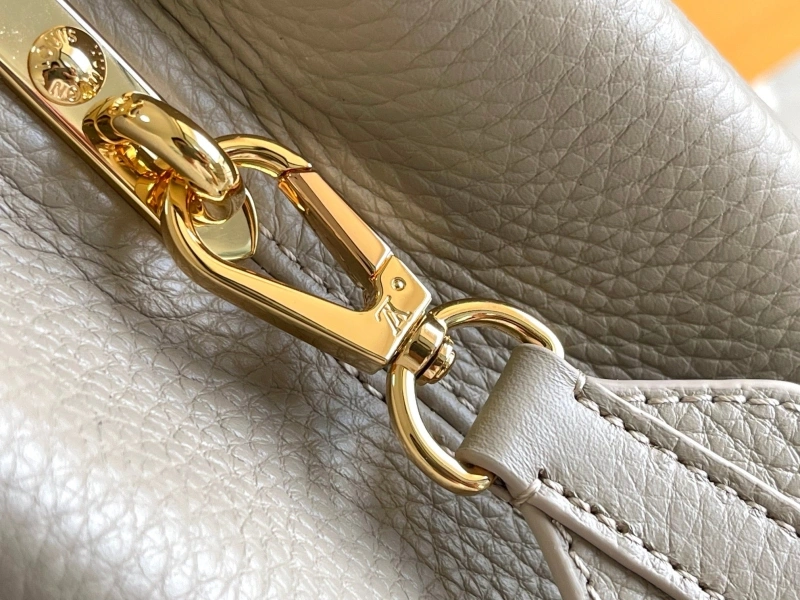 LV Capucines Bags 4194A-0282