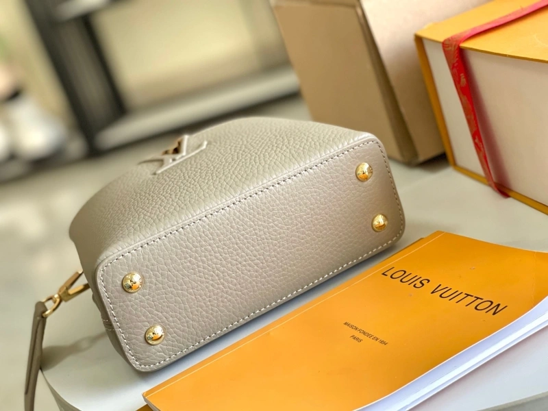 LV Capucines Bags 4194A-0283