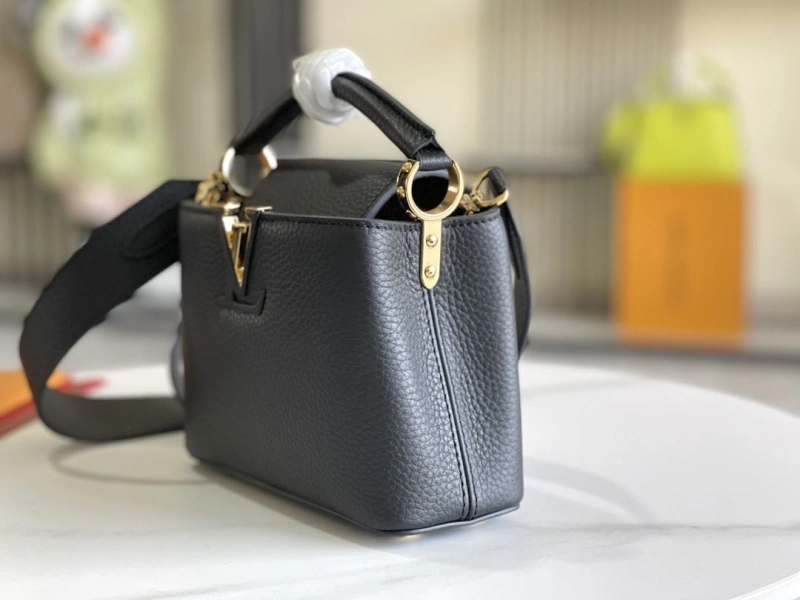 LV Capucines Bags 4194A-0301