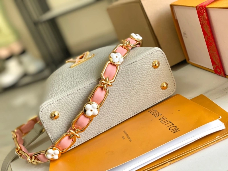 LV Capucines Bags 4194A-0320