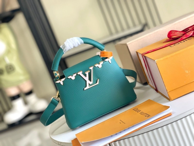 LV Capucines Bags 4194A-0324