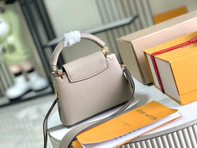 LV Capucines Bags 4194A-0326