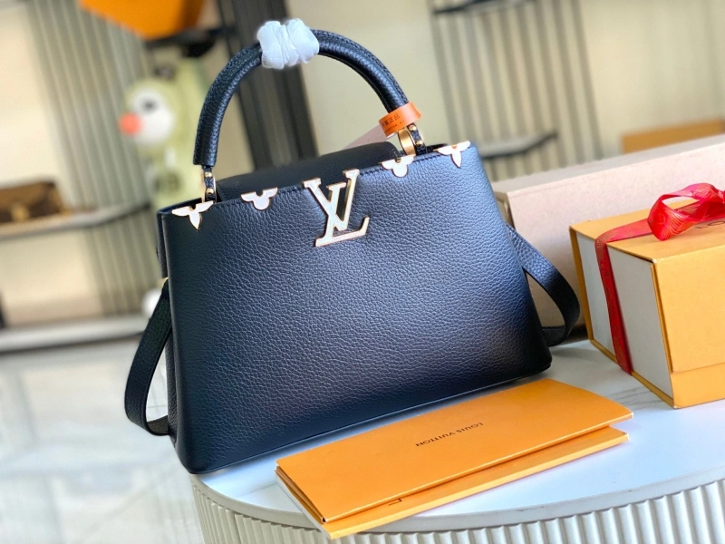 LV Capucines Bags 4194A-0329