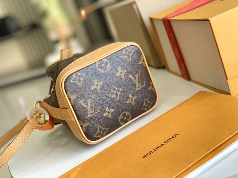LV Bucket Bags 4194A-0381