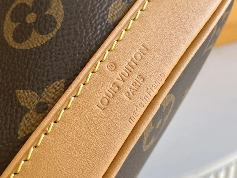LV Bucket Bags 4194A-0381
