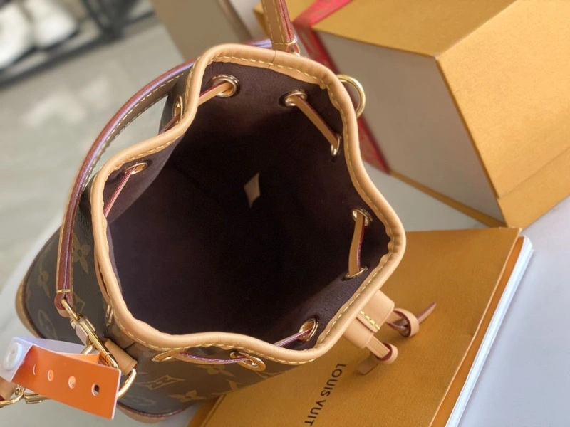 LV Bucket Bags 4194A-0381