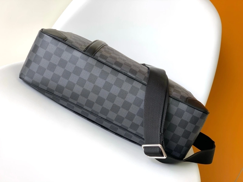 LV Backpacks 4194A-0409