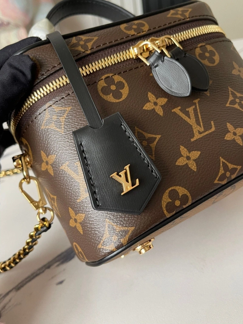 LV Cosmetic Bags 4194A-0489