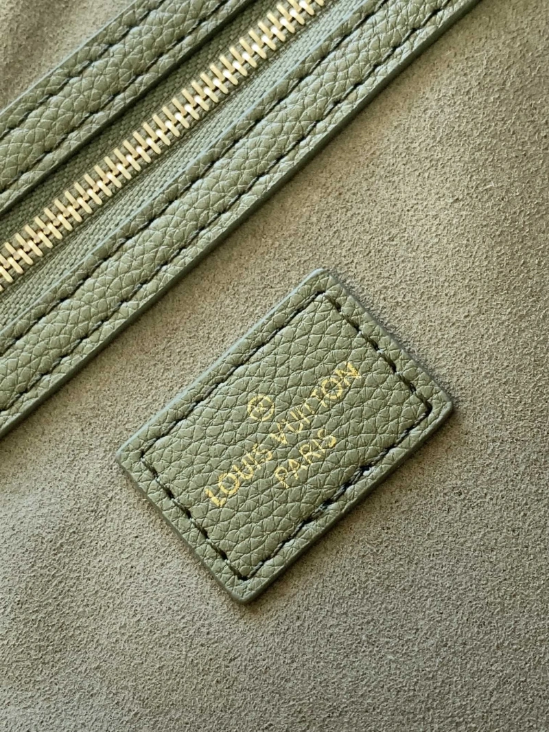 LV Travel Bags 4194A-0557
