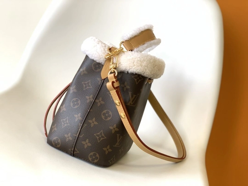 LV Bucket Bags 4194A-0559