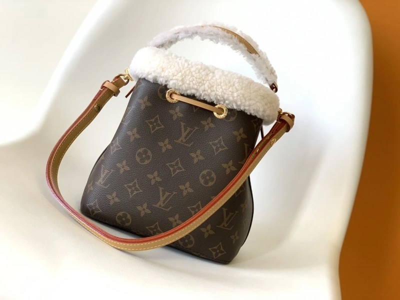 LV Bucket Bags 4194A-0559