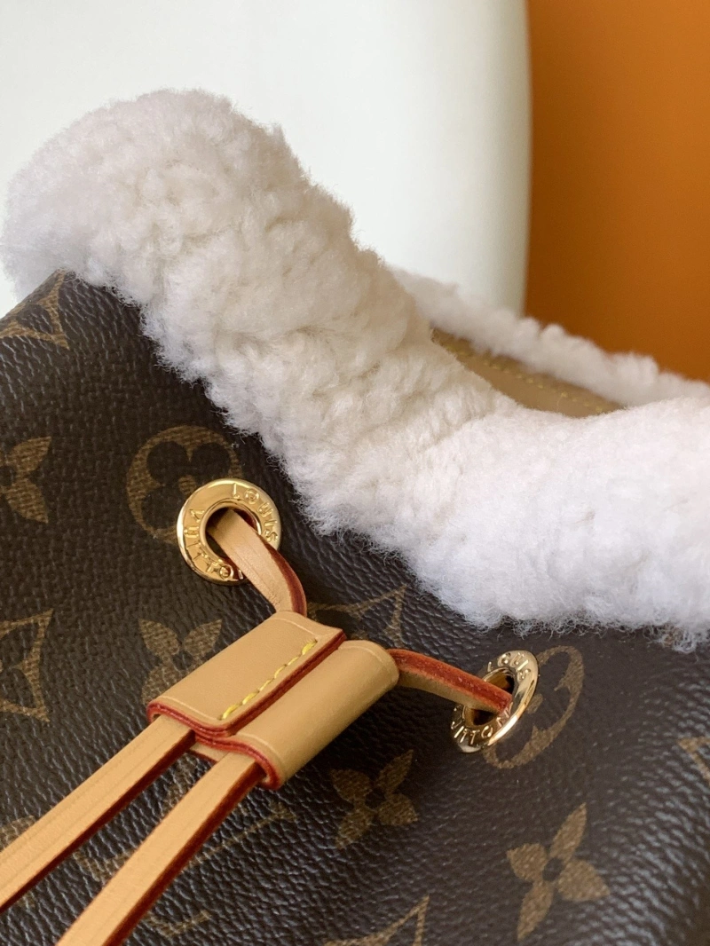 LV Bucket Bags 4194A-0559