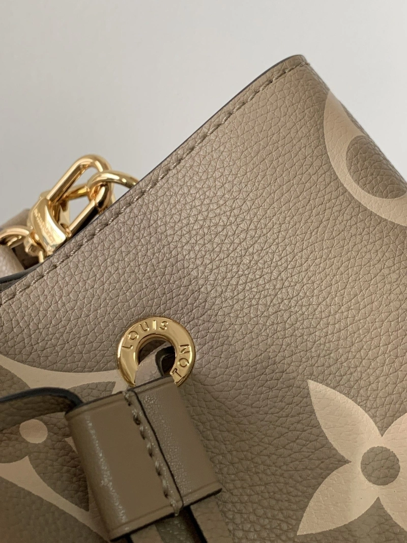 LV Bucket Bags 4194A-0572