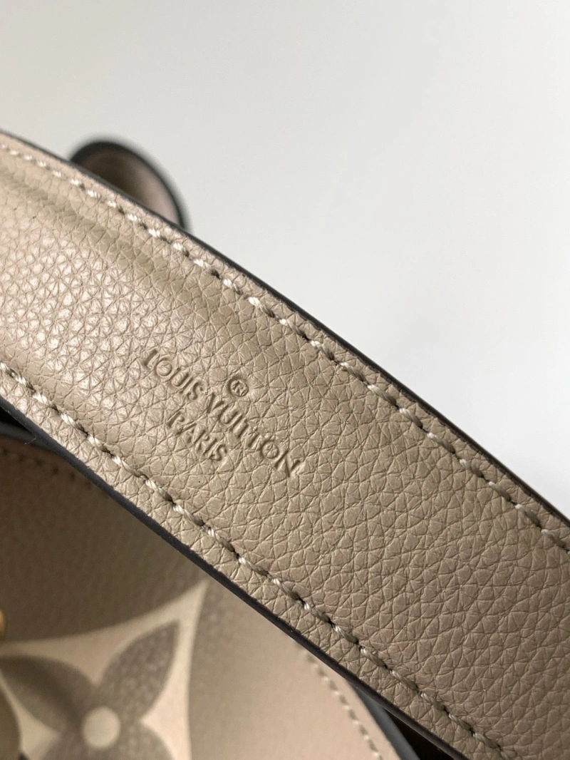 LV Bucket Bags 4194A-0572