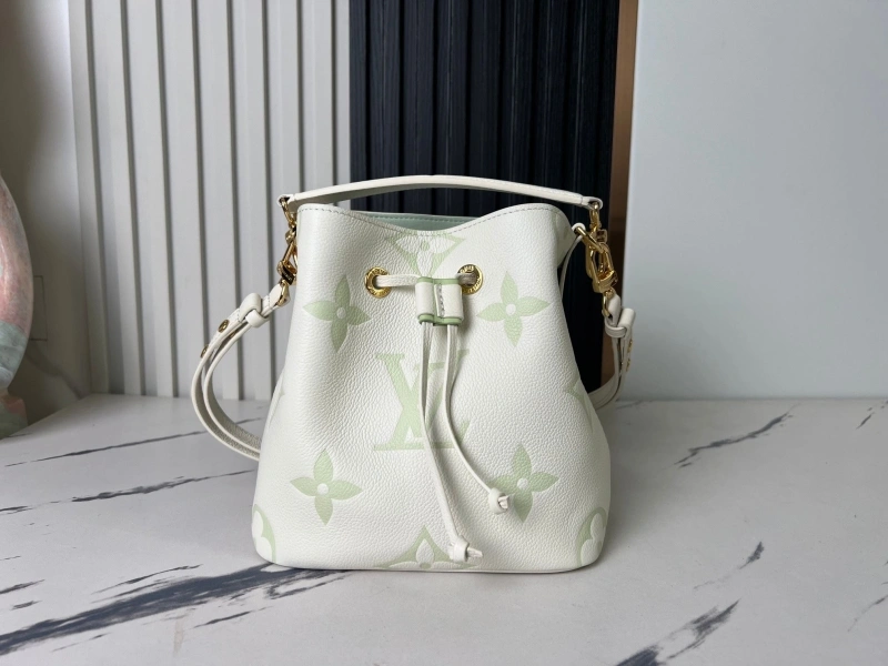LV Bucket Bags 4194A-0631