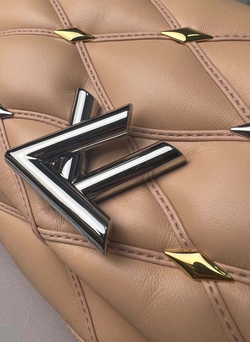 lv twist De*1m bags 4194a-0659