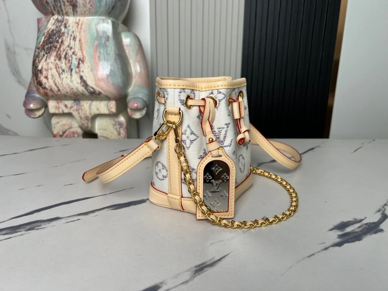 LV Bucket Bags 4194A-0847