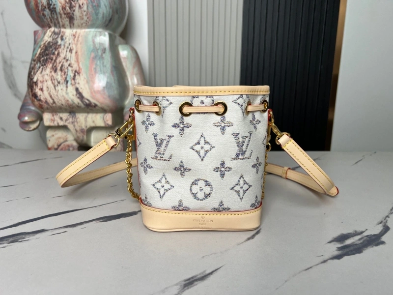 LV Bucket Bags 4194A-0847