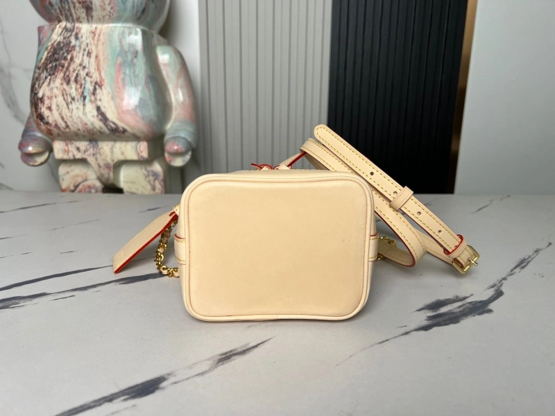 LV Bucket Bags 4194A-0847