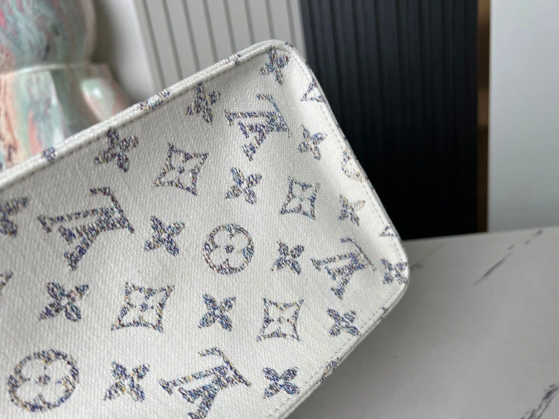 LV Shopping Bags 4194A-0850