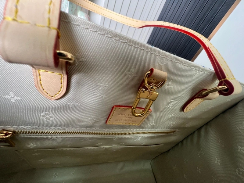 LV Shopping Bags 4194A-0850