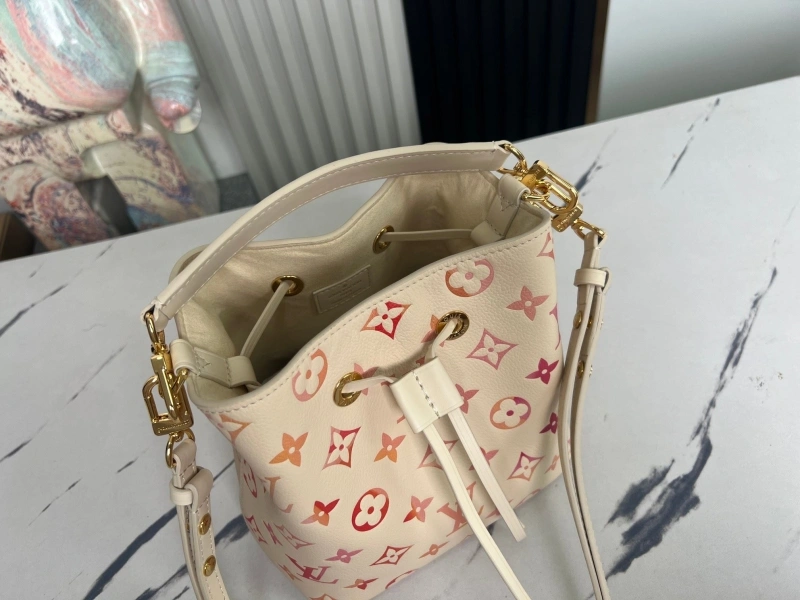 LV Bucket Bags 4194A-0879
