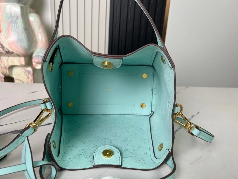 LV Bucket Bags 4194A-0882