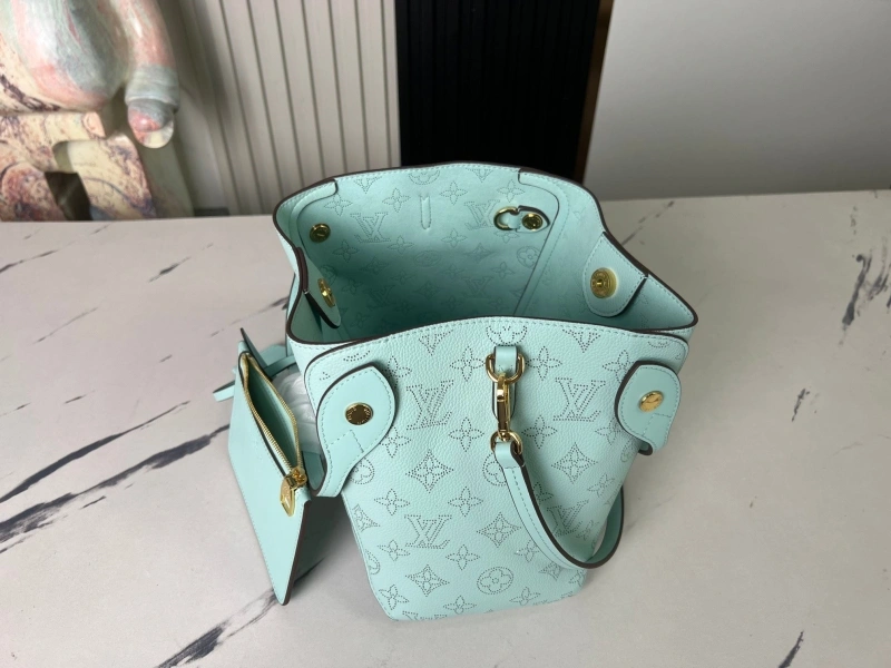 LV Bucket Bags 4194A-0882