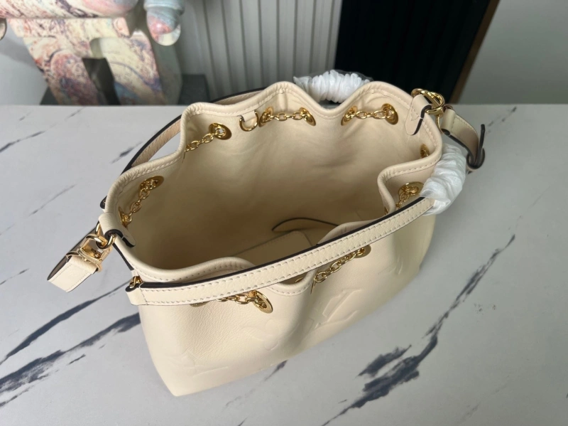 LV Shopping Bags 4194A-0929