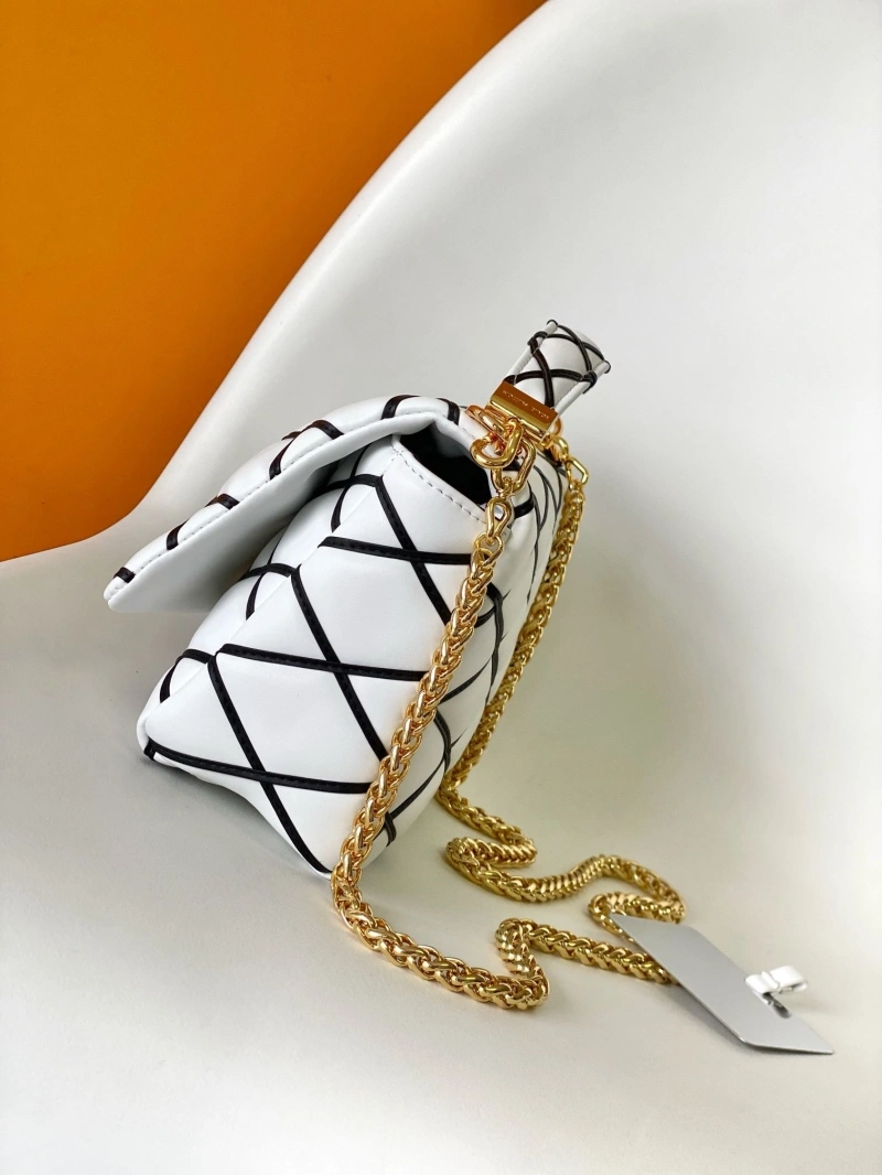 lv twist De*1m bags 4194a-1016