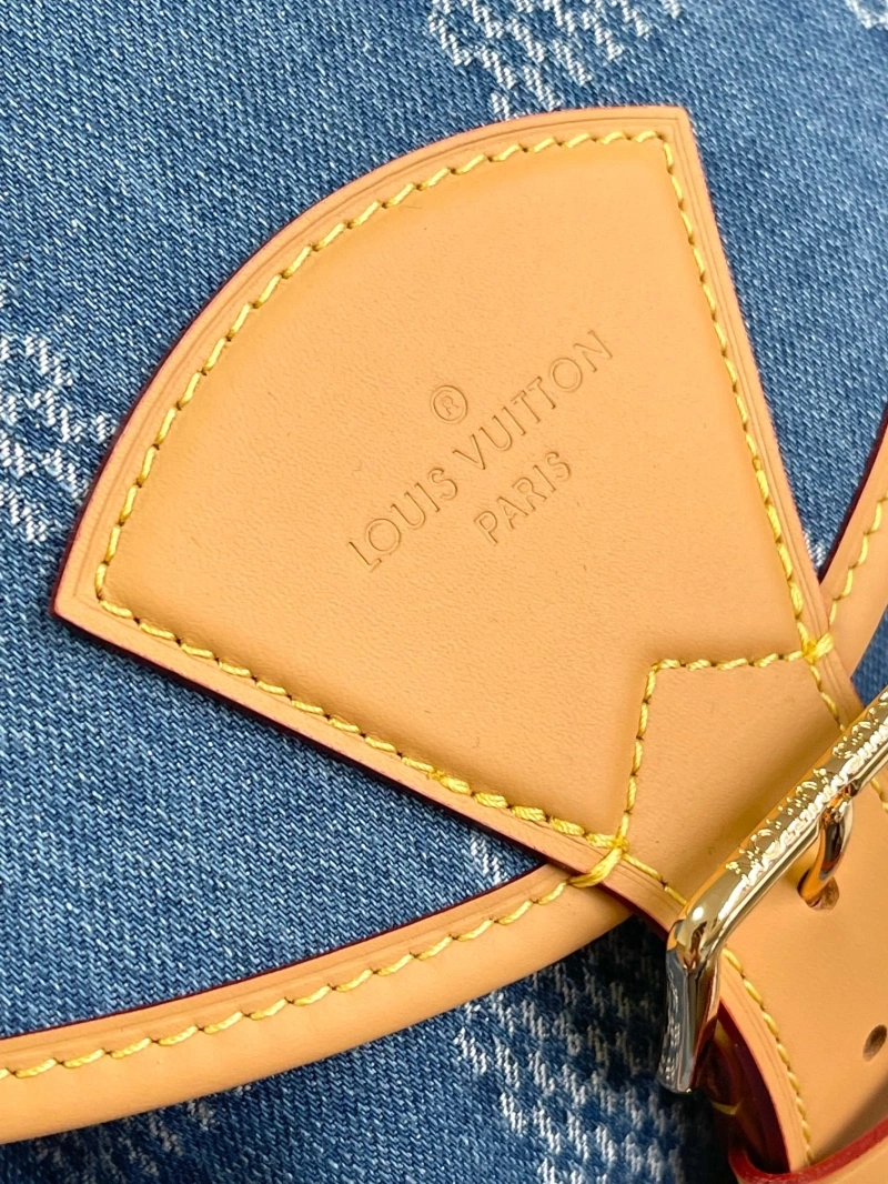 LV Backpacks 4194A-1050