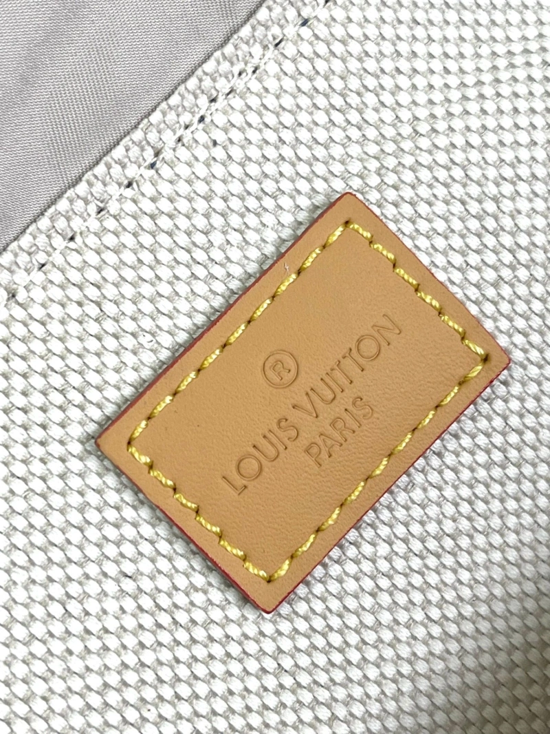 LV Backpacks 4194A-1050