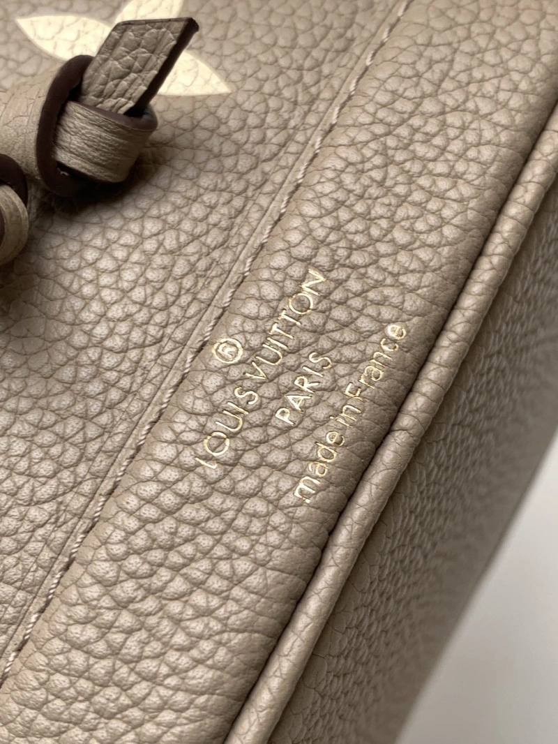 LV Bucket Bags 4194A-1082