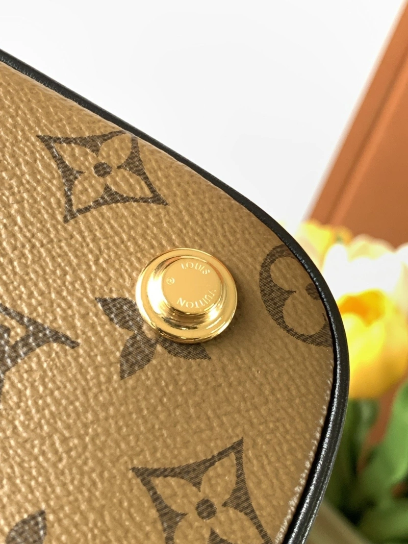 LV Cosmetic Bags 4194A-1097