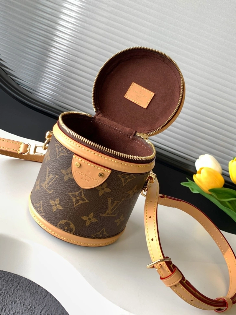LV Cosmetic Bags 4194A-1256