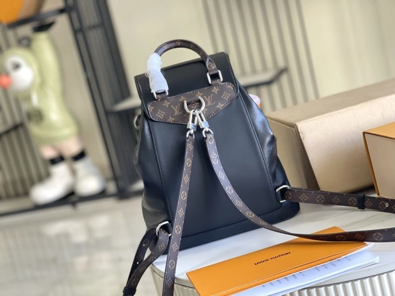 LV Backpacks 4194B-0048