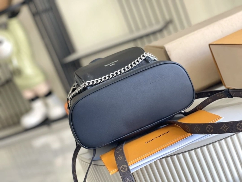 LV Backpacks 4194B-0048