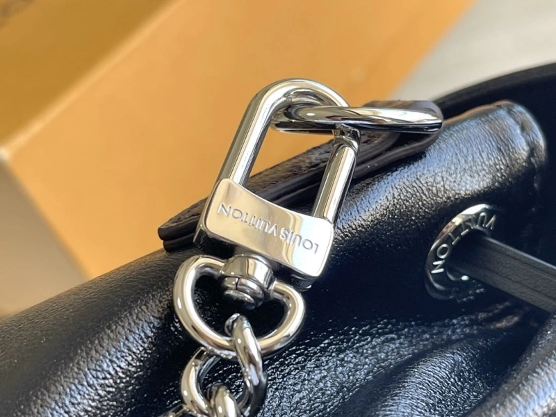 LV Backpacks 4194B-0048