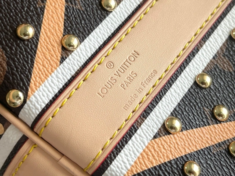 LV Travel Bags 4194B-0056